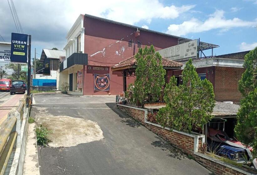 Urbanview Hotel Rio Life House Cianjur By Reddoorz