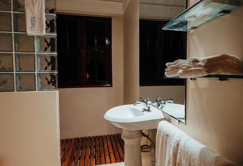 Yushili Hotel Kampala