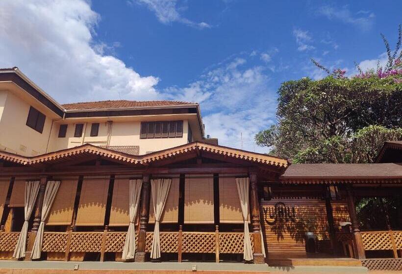 Yushili Hotel Kampala