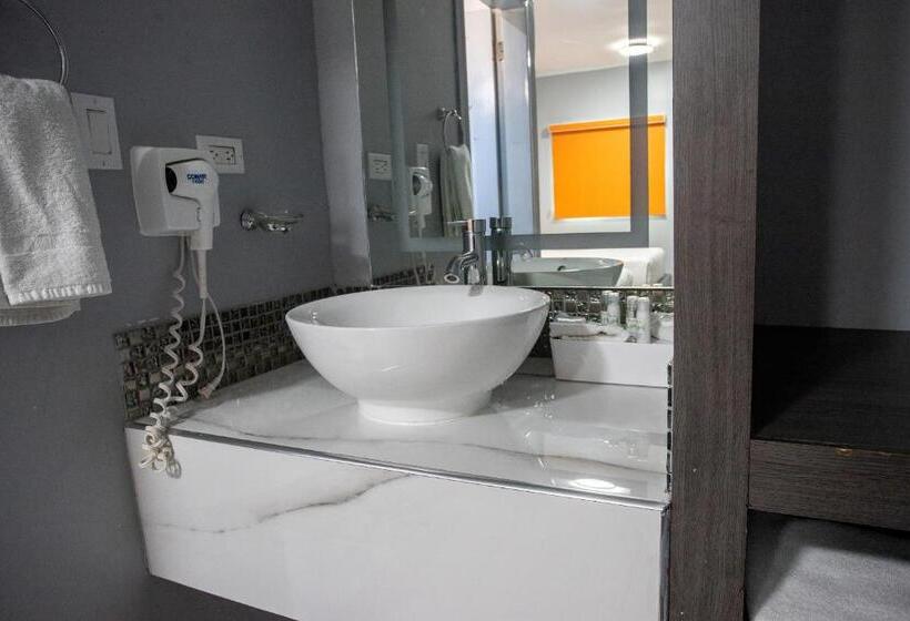 فندق صغير 653