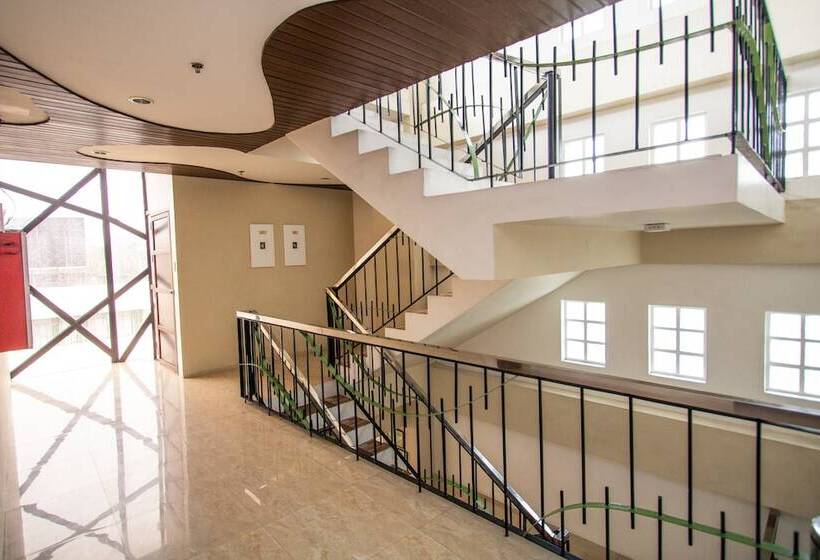 هاستل Kayong S Inn