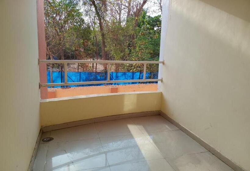 Hotel Apratim Lodging & Boarding