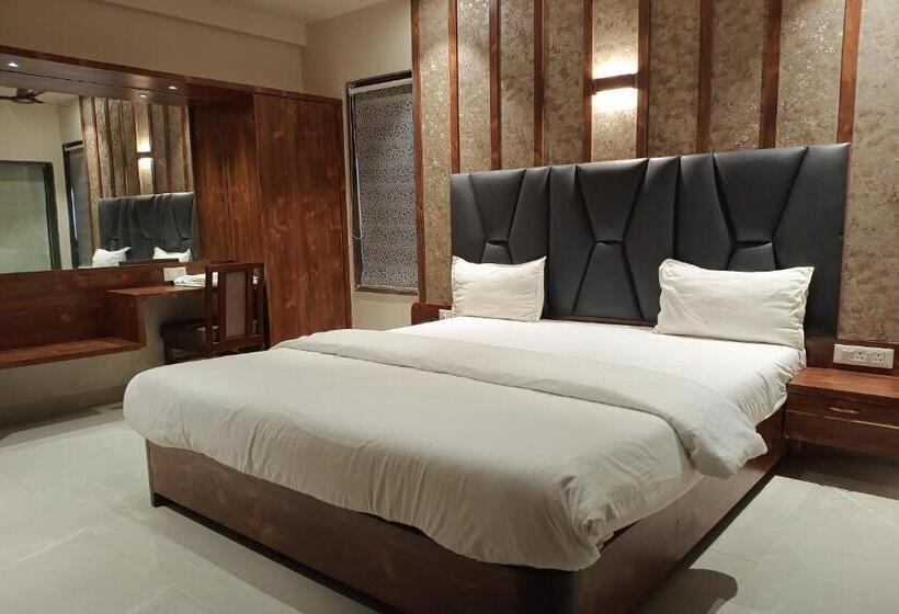 Hotel Apratim Lodging & Boarding