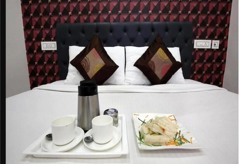 ホテル Cross Road By Wb Inn