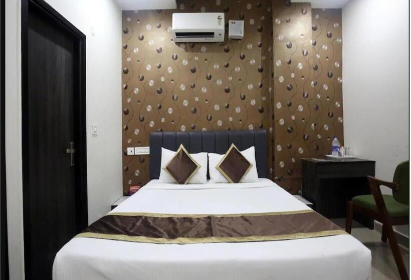 ホテル Cross Road By Wb Inn