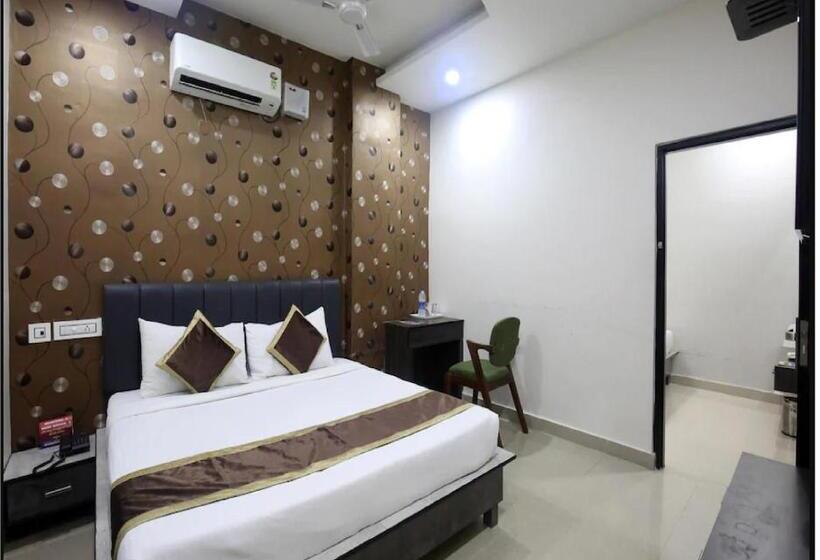 ホテル Cross Road By Wb Inn