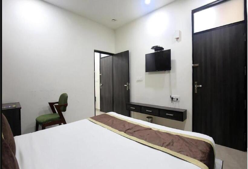 ホテル Cross Road By Wb Inn