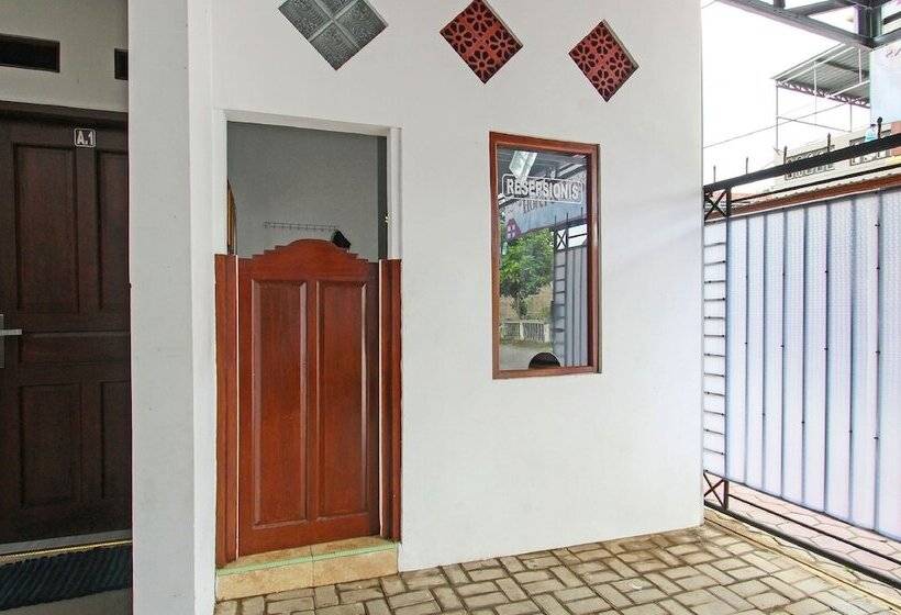 فندق Grand New Si Jago Mitra Reddoorz