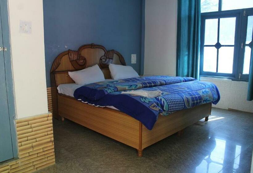 هتل Pineview Cafe