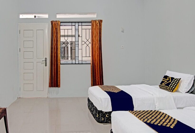 酒店 Spot On 91847 Rumah Singgah Kinaya Syariah