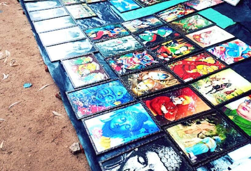 בית מלון כפרי Staymaker Rituranga   5 Mins Walk From Sonajhuri Haat