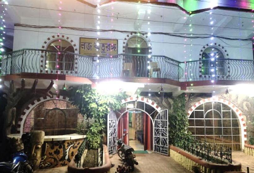 בית מלון כפרי Staymaker Rituranga   5 Mins Walk From Sonajhuri Haat