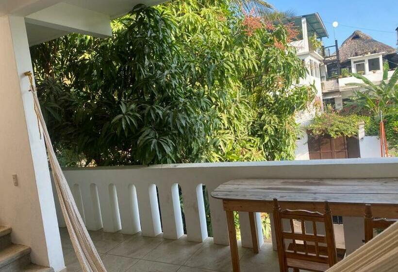 פנסיון Casa De Chris