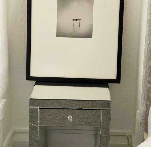 بنسيون Hendon Park Apartments In London