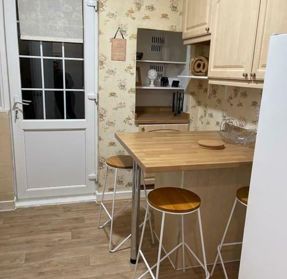 Пансион Hendon Park Apartments In London