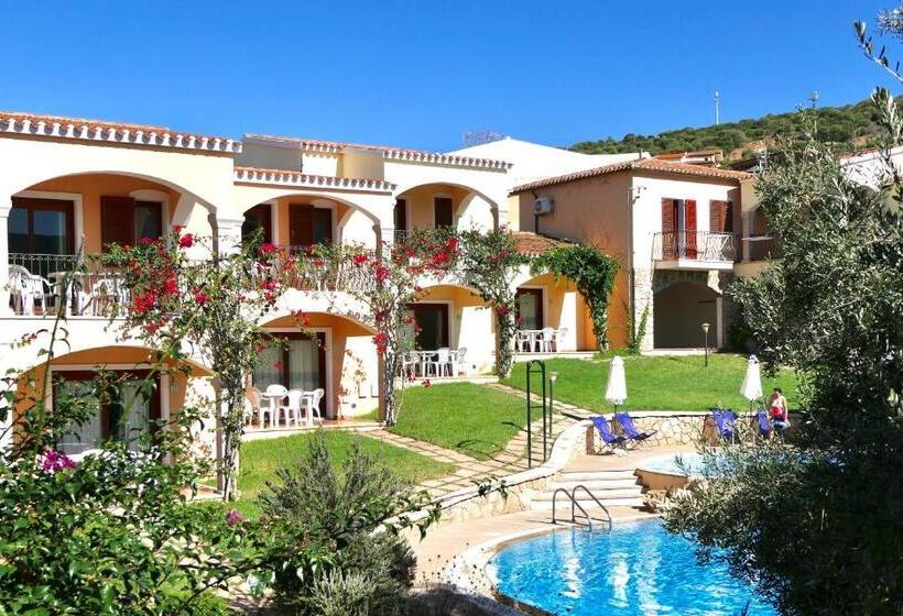 Residence Con Piscina A Badesi, Appartamenti Con Wifi E A.c