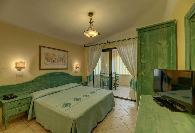 Residence Con Piscina A Sos Alinos