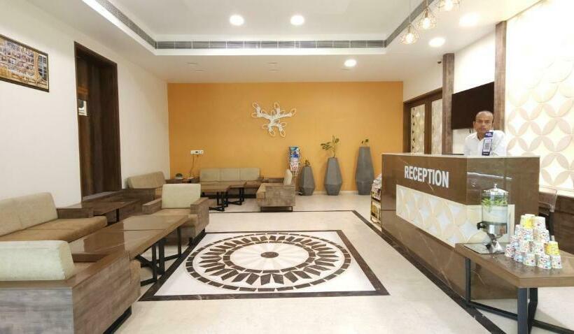 Отель Apricot Ahmedabad