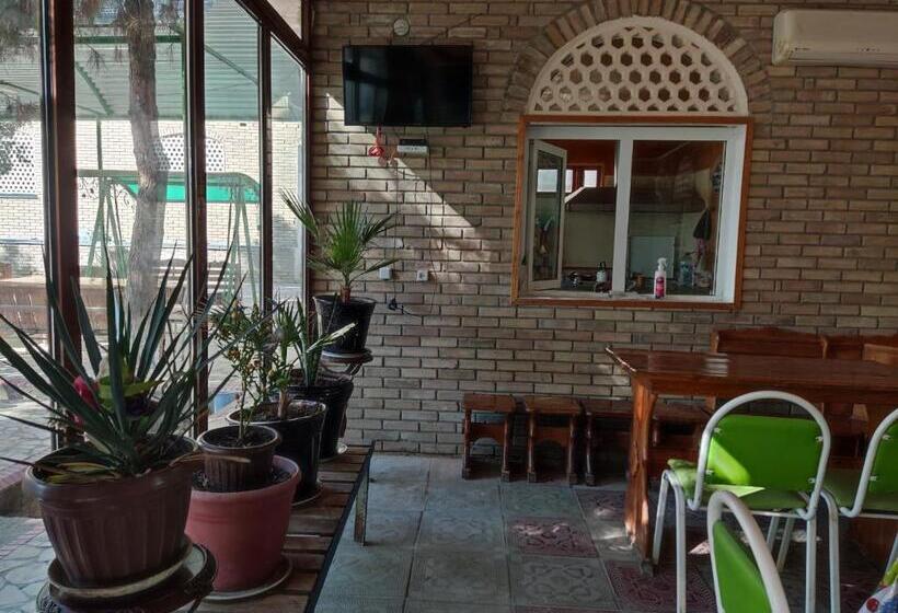 Goziyon Hostel