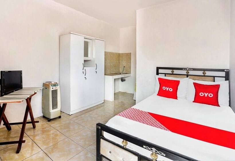 호텔 Tutus Homestay Syariah Redpartner