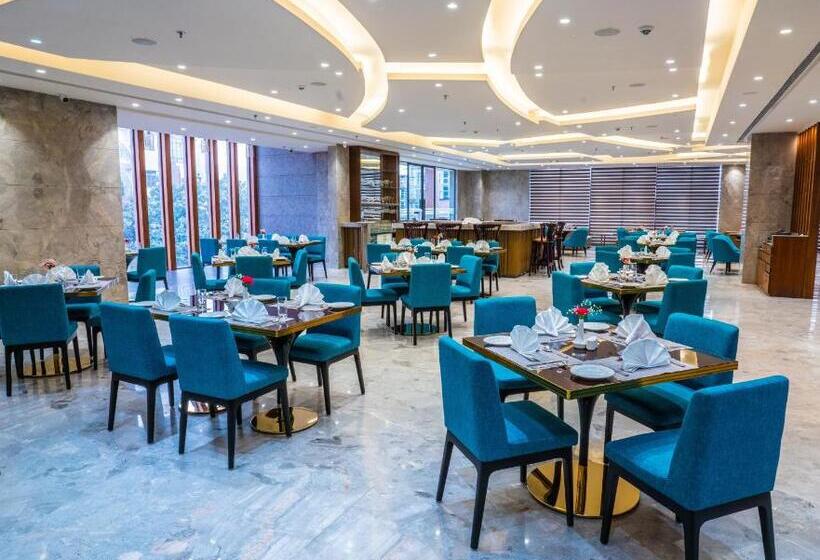 هتل Ratnamouli Palace