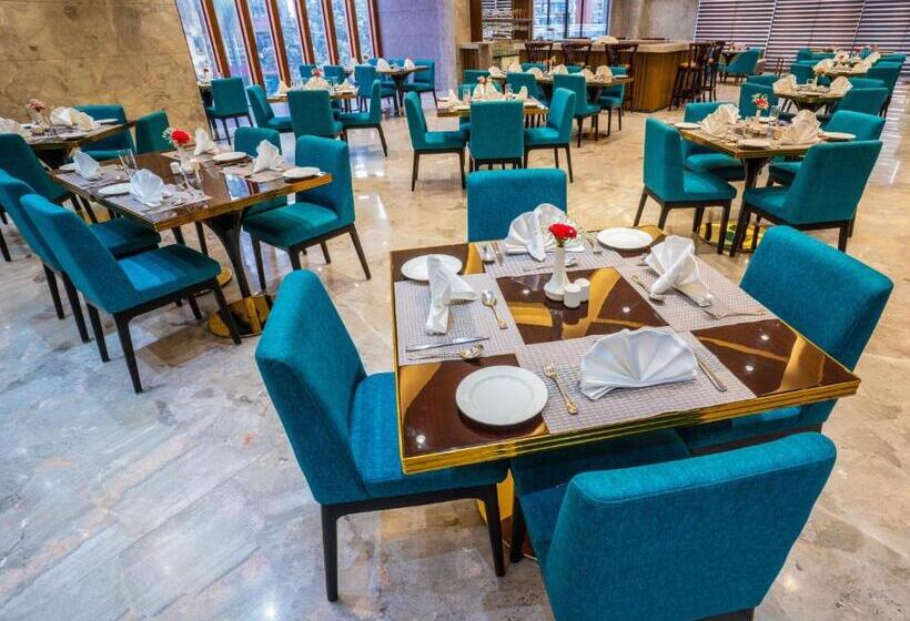 هتل Ratnamouli Palace