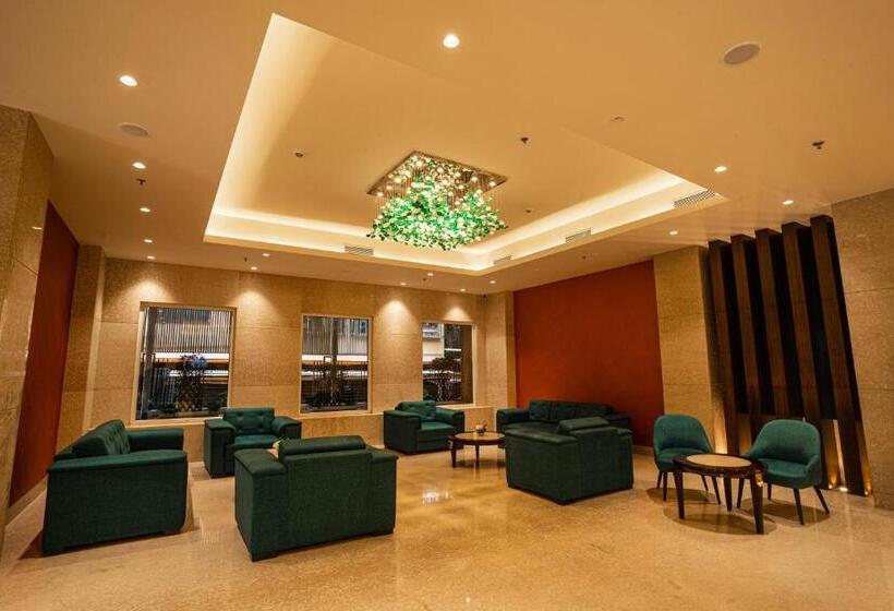 هتل Ratnamouli Palace