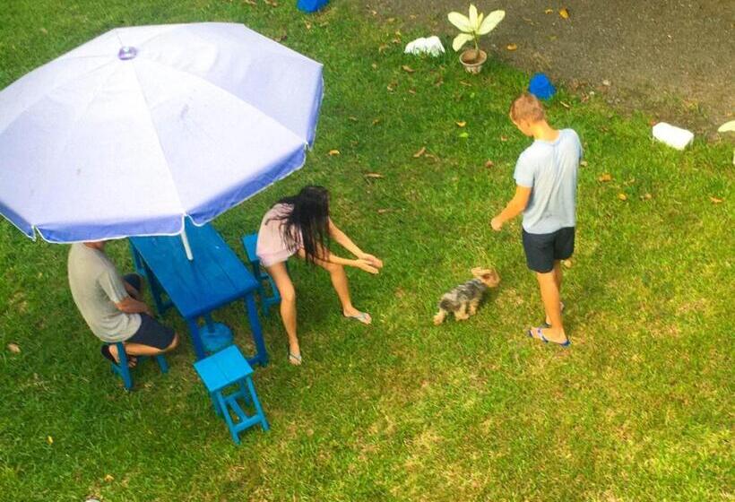 住宿加早餐  Blue Waves Madiha