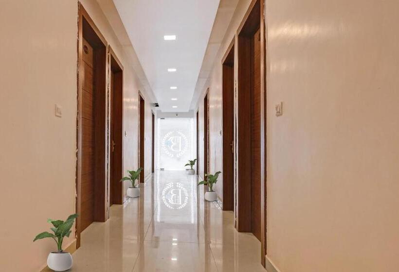 Отель Collection O 700794 Blue Diamond