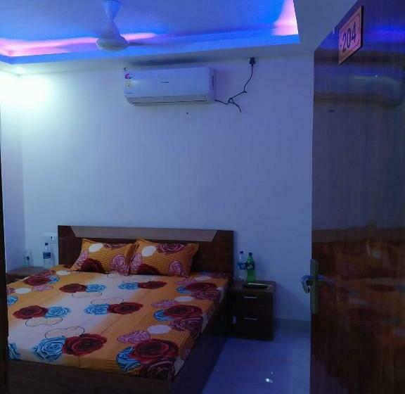 Отель Oyo 70194  King