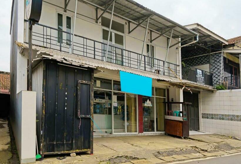 Отель Spot On 91832 Pondok Aqueduct