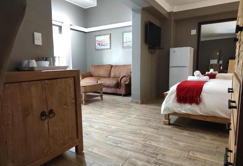 بنسيون Crayfish Creek Guest House