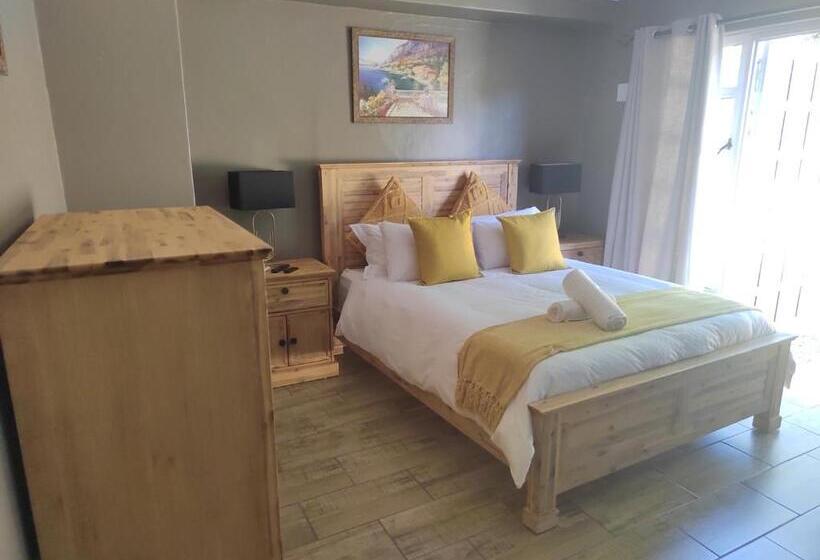 ペンション Crayfish Creek Guest House