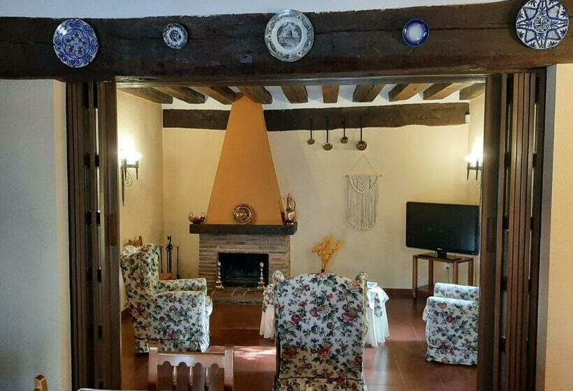 פנסיון Hostal Rio Duero