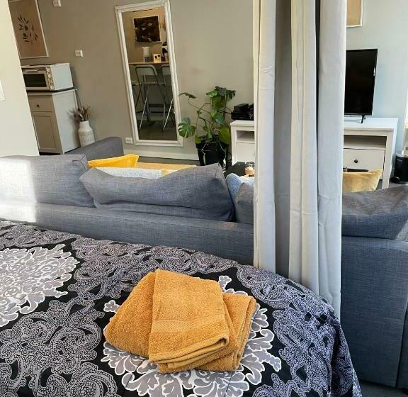 Пансион Ny Hybel Leilighet Med Eget Bad Og Egen Inngang