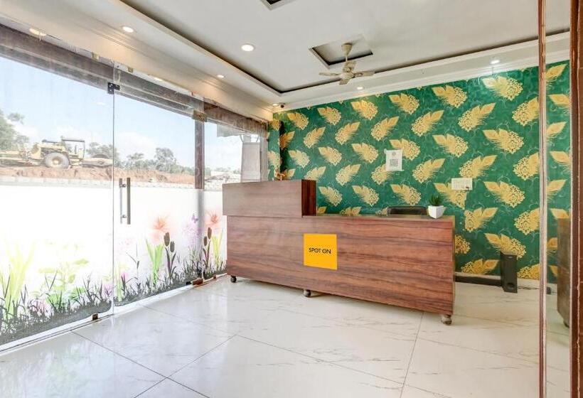 Spot On Hotel New Style