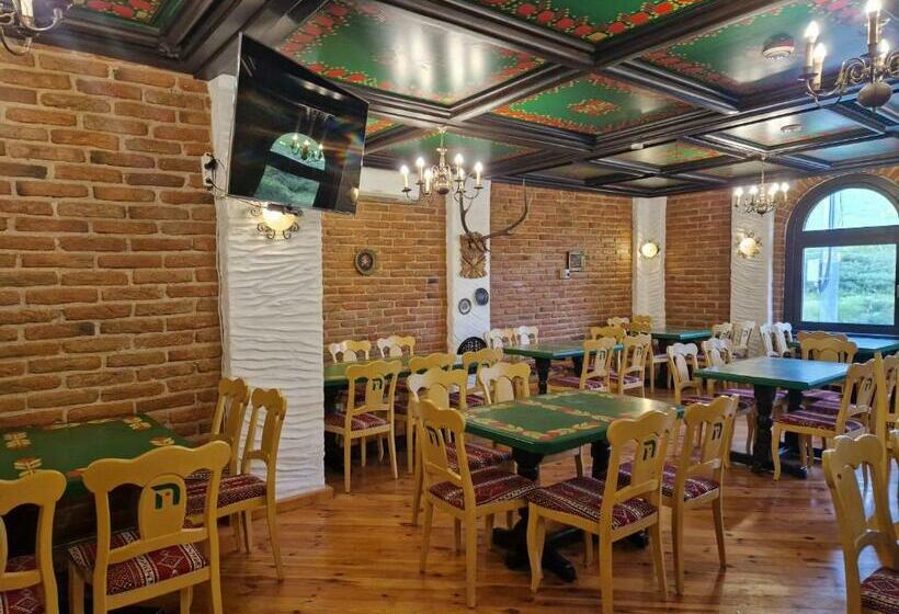 فندق صغير Hanul Almaș