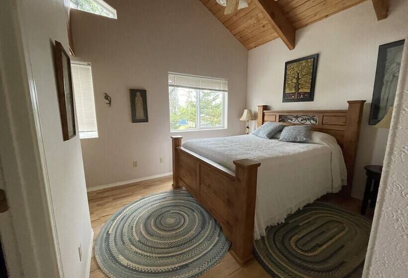 Bayshore Rv Park & Guest Suites