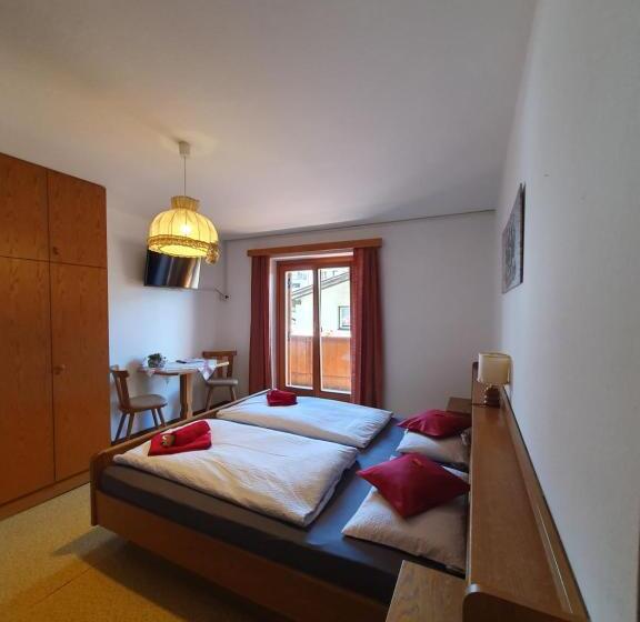 住宿加早餐  Garni Lantschner