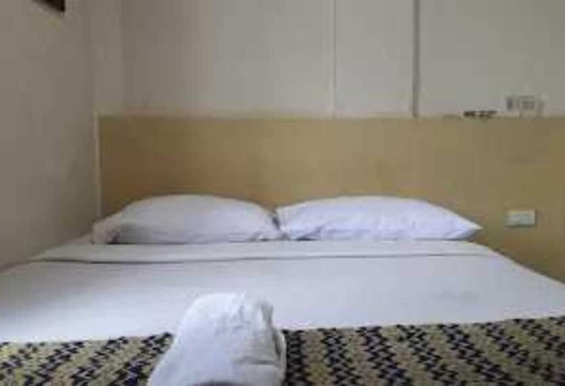 בית מלון כפרי Express O 91674 Penginapan Bm Prima