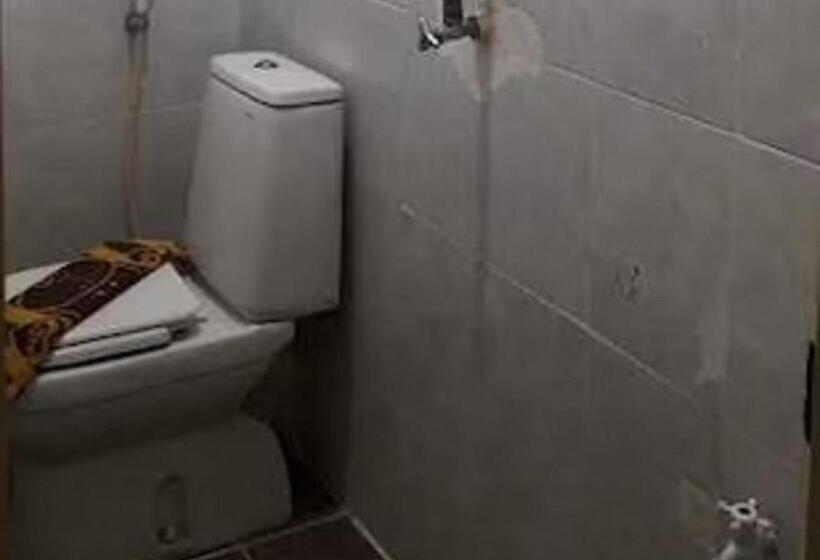 בית מלון כפרי Express O 91674 Penginapan Bm Prima