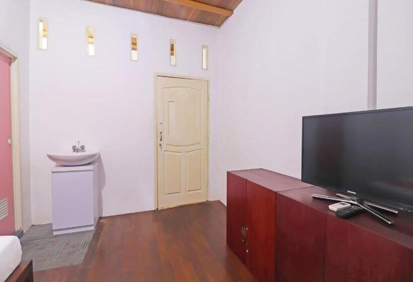 호텔 Oyo 91807 Kemalasari Guesthouse