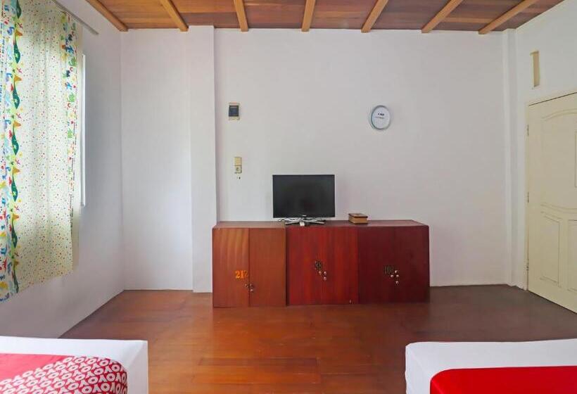 호텔 Oyo 91807 Kemalasari Guesthouse