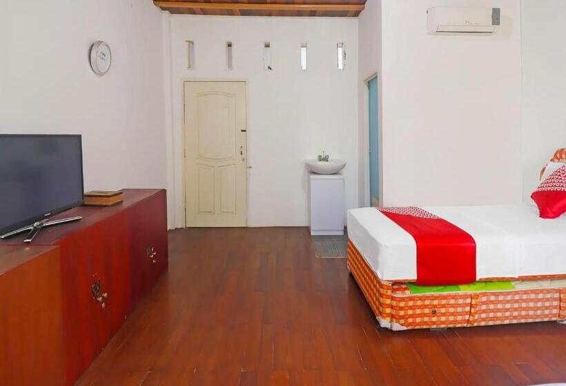 호텔 Oyo 91807 Kemalasari Guesthouse