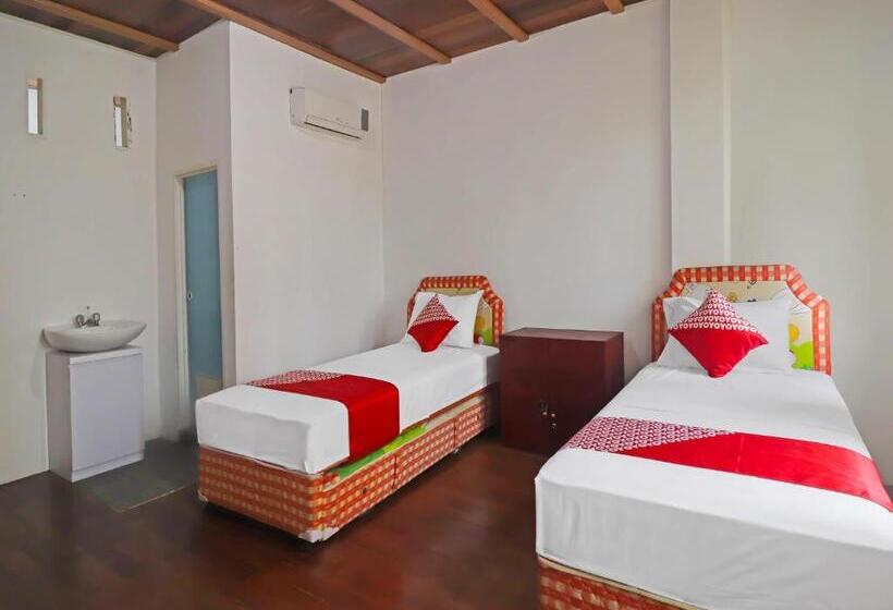 호텔 Oyo 91807 Kemalasari Guesthouse