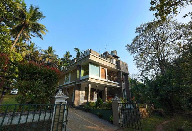 פנסיון Athirapilly On The Rocks