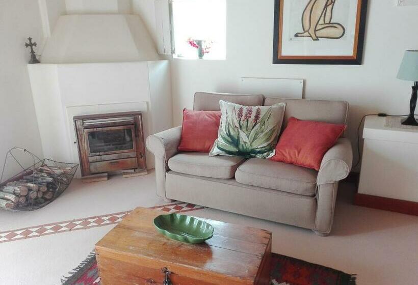 بنسيون Honey Moon Cottage