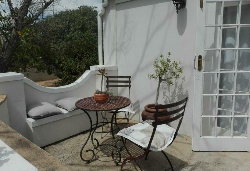 بنسيون Honey Moon Cottage