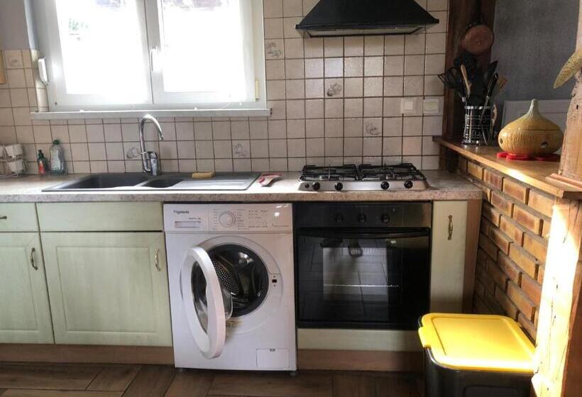 ペンション Maison D’hôtes Au Pied Du Château