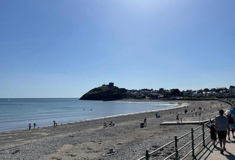 פנסיון Môr Heli Guest House Criccieth